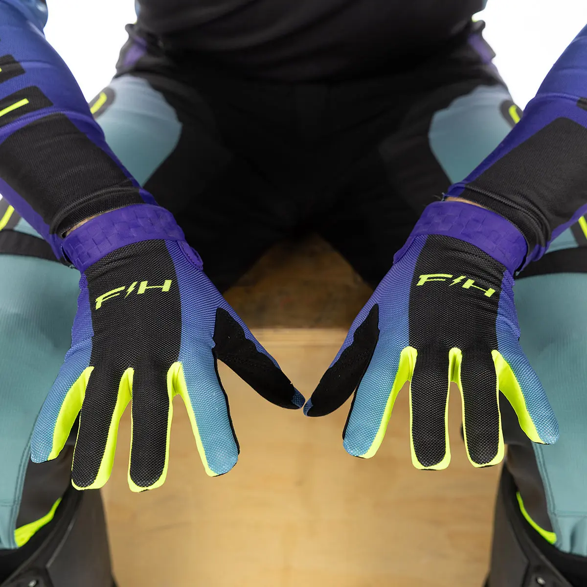 Thumbnail 6